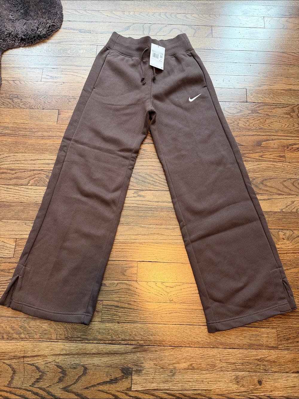 Nike Women’s Brown Wide-Leg Fleece Joggers
